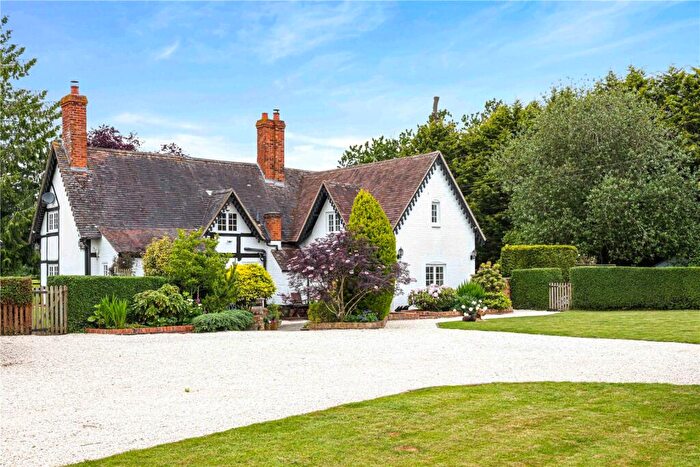 4 Bedroom Detached House For Sale In Lower Apperley, Gloucestershire, GL19