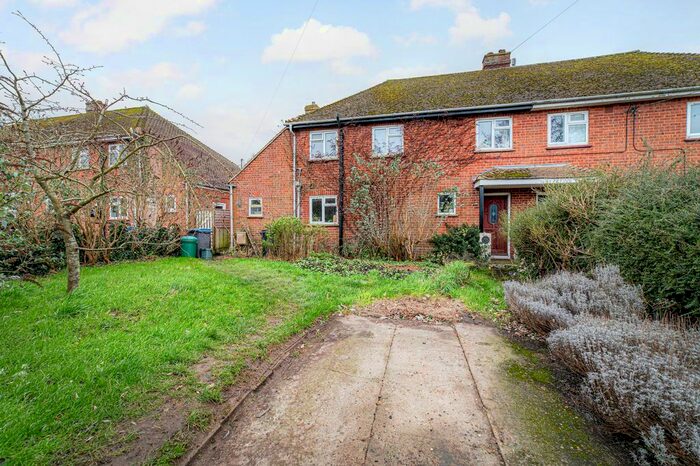 3 Bedroom Semi-Detached House For Sale In Brewery Square, West Stourmouth, CT3