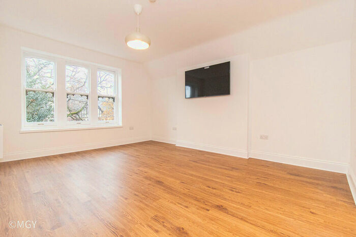 2 Bedroom Apartment To Rent In Cathedral Road, Pontcanna, Cardiff, CF11