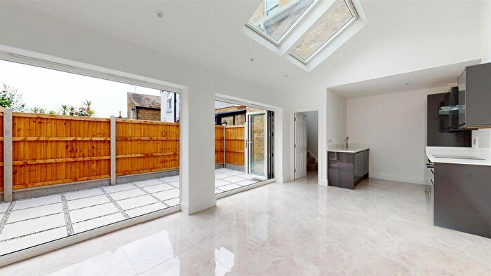 1 Bedroom Flat To Rent In Albion Road, Ramsgate, CT11