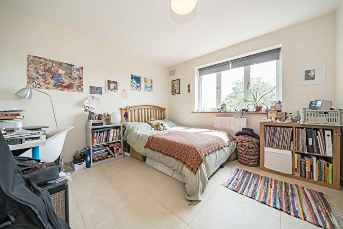 2 Bedroom Flat To Rent In Coulgate Street, Brockley, SE4