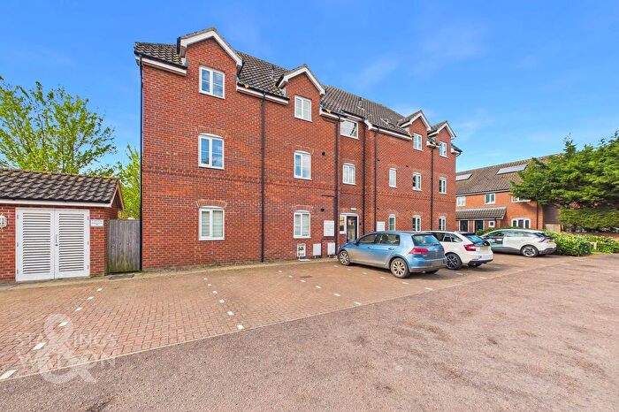 2 Bedroom Flat For Sale In Bartrums Mews, Diss, IP22
