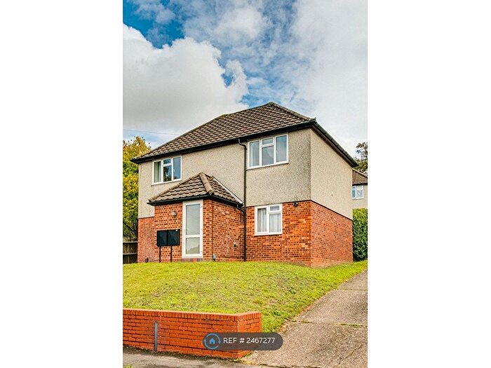 1 Bedroom Flat To Rent In Rookwood Avenue, Wallington, SM6