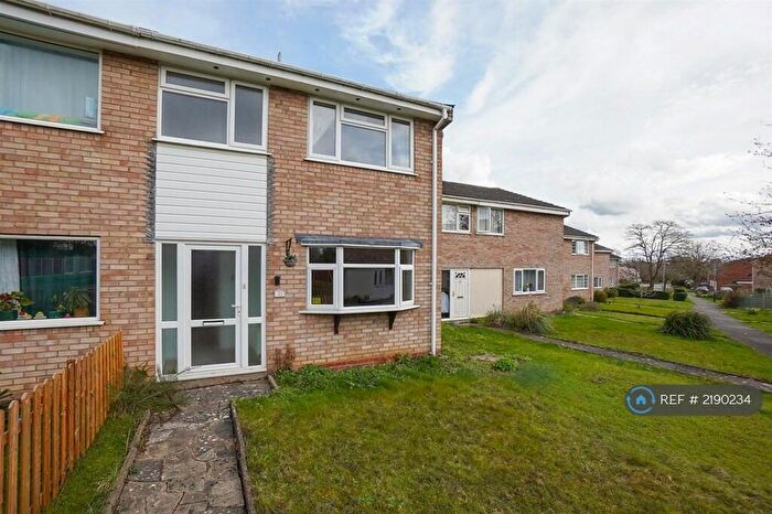 2 Bedroom Terraced House To Rent In Gifford Walk, Stratford-Upon-Avon, CV37