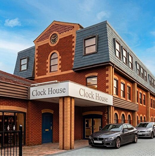 Block Of Flats To Rent In Shepperton Station, Shepperton, Surrey, TW17