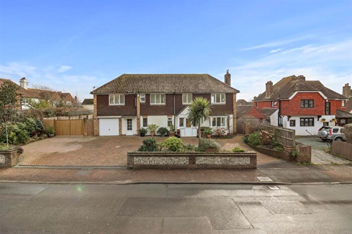 3 Bedroom Detached House For Sale In Sutton Road, Seaford, BN25