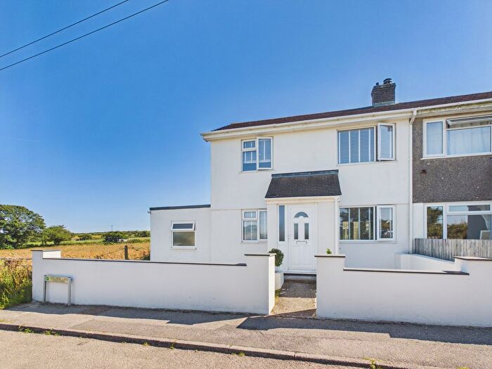 3 Bedroom Property For Sale In Four Lanes, Redruth, Countryside Views, TR16