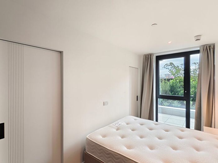 1 Bedroom Studio To Rent In Boxwood Gardens, London, E1W