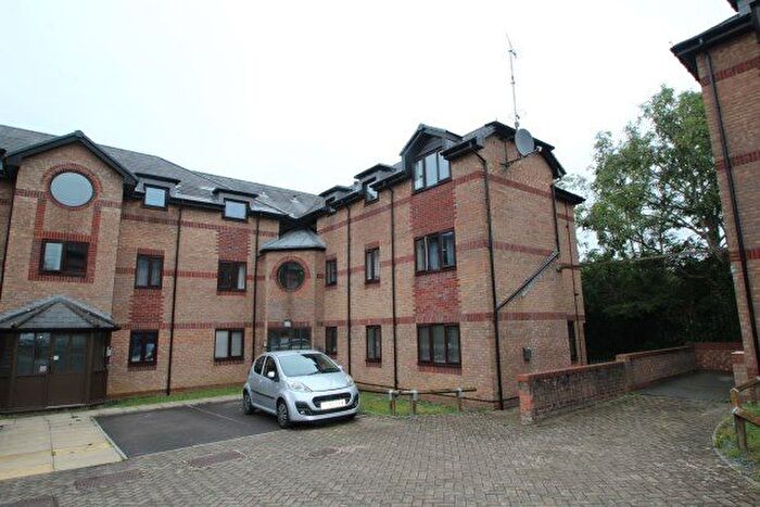 2 Bedroom Flat To Rent In Whitley Mead, Bristol, BS34