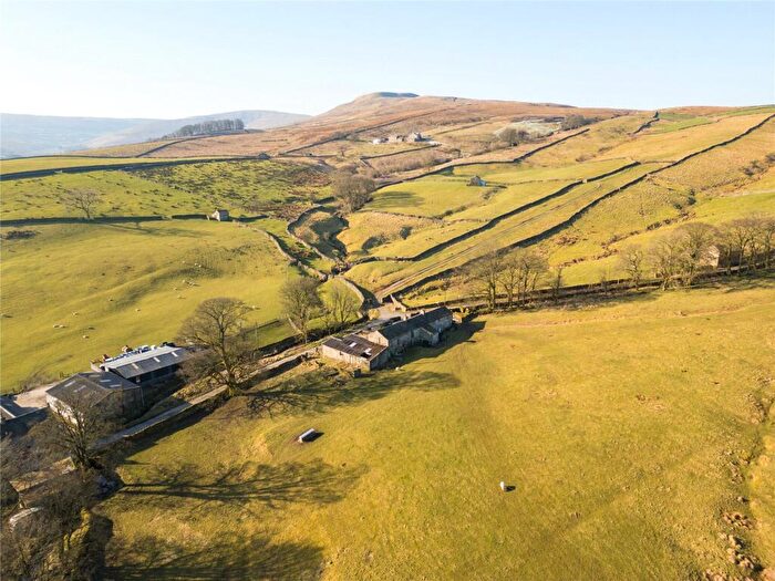 5 Bedroom Link Detached House For Sale In Gayle, Hawes, North Yorkshire, DL8