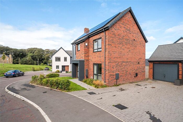 4 Bedroom Detached House For Sale In Cottongrass Close, Blackburn, Lancashire, BB2