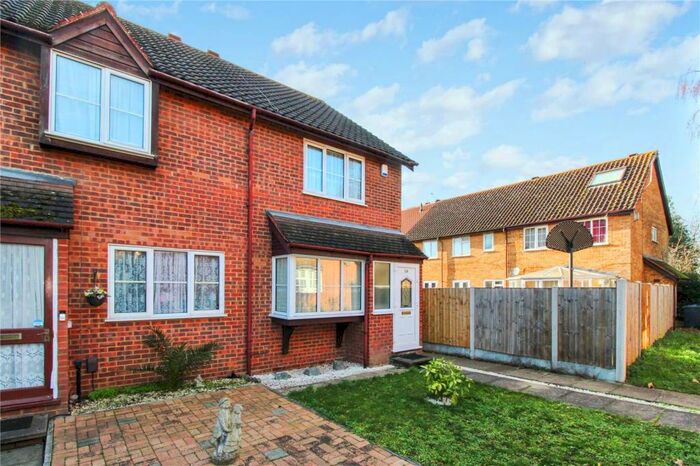 2 Bedroom End Of Terrace House To Rent In Herald Walk, Dartford, DA1