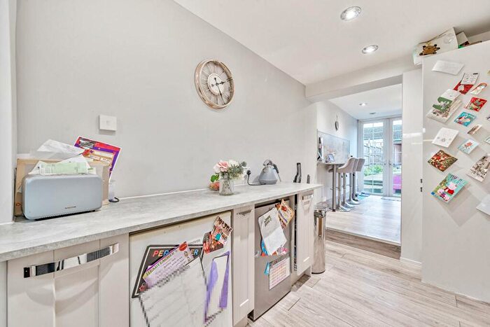2 Bedroom Terraced House For Sale In Croydon Road, Keston, BR2