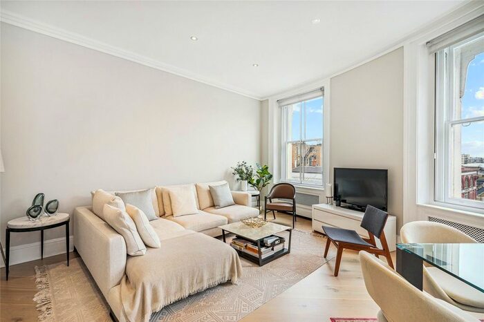 3 Bedroom Flat To Rent In Egerton Court, Old Brompton Road, SW7