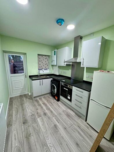 Studio To Rent In Chelmer Crescent, Barking, IG11