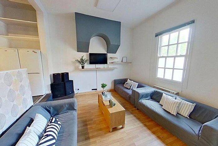 8 Bedroom Semi-Detached House To Rent In Mansfield Road, Nottingham, NG1