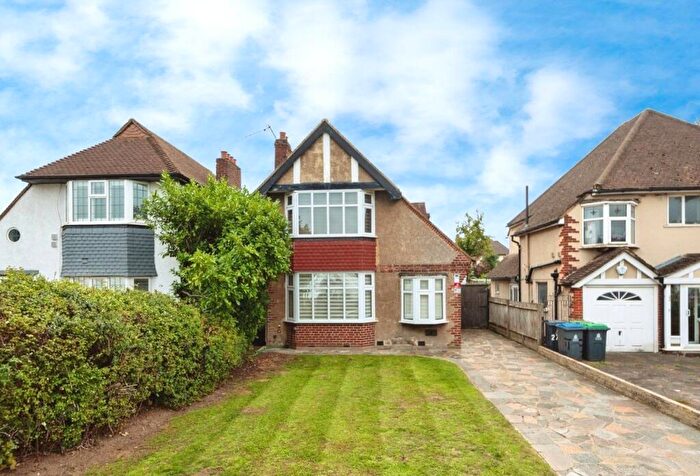 3 Bedroom Detached House For Sale In Malden Way, New Malden, Surrey, KT3