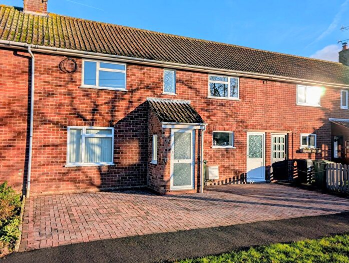 3 Bedroom Terraced House For Sale In Abbots Road, WR10