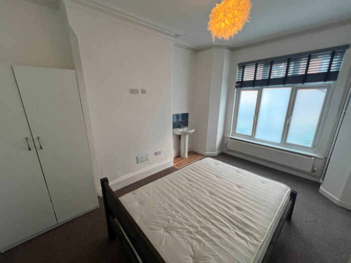 1 Bedroom House To Rent In Room Hope Drive, The Park, NG7