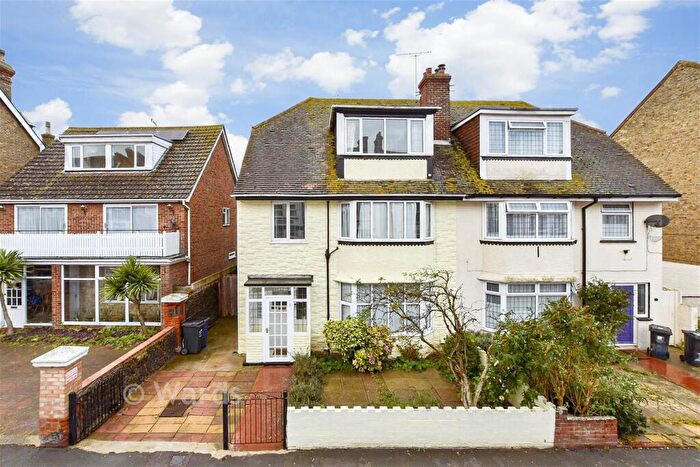 5 Bedroom Semi Detached House For Sale In Norfolk Road, Cliftonville, Margate, Kent, CT9