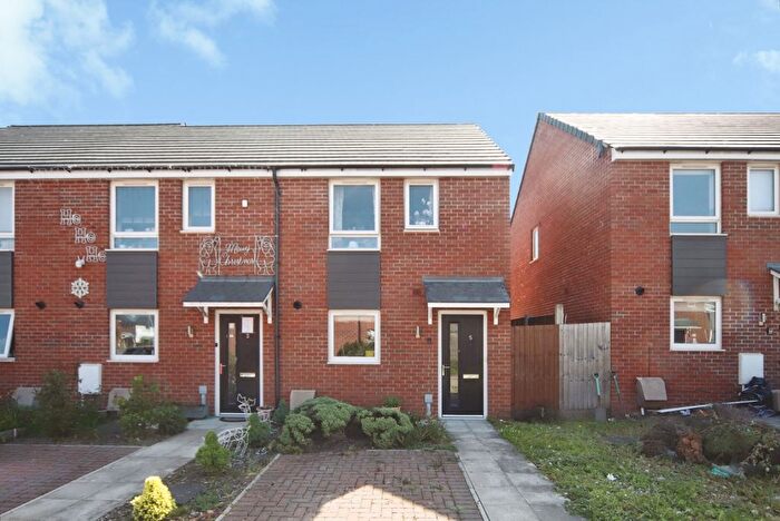 2 Bedroom End Terrace House For Sale In Angoni Place, Bridgwater, Somerset, TA6