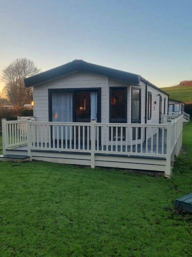 2 Bedroom Park Home For Sale In Lancaster, Lancashire, LA2