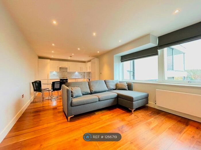 1 Bedroom Flat To Rent In Arthur Road, London SW19