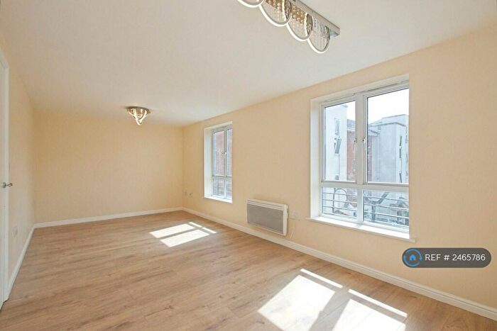 2 Bedroom Flat To Rent In Felixstowe Road, London, SE2