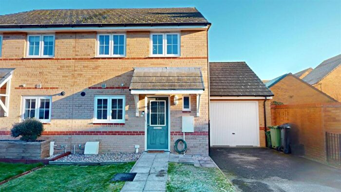 3 Bedroom Semi Detached House For Sale In Polden Walk, Midsomer Norton, Radstock, BA3