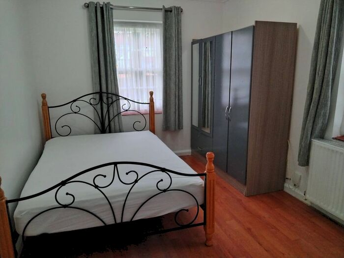 1 Bedroom Studio To Rent In Harrow, Middlesex, HA1
