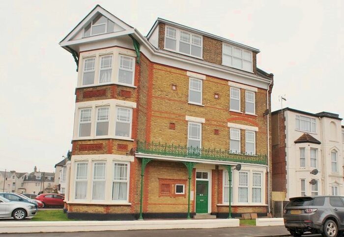 2 Bedroom Flat To Rent In Surrey Court, Harold Road, Clacton-On-Sea, CO15
