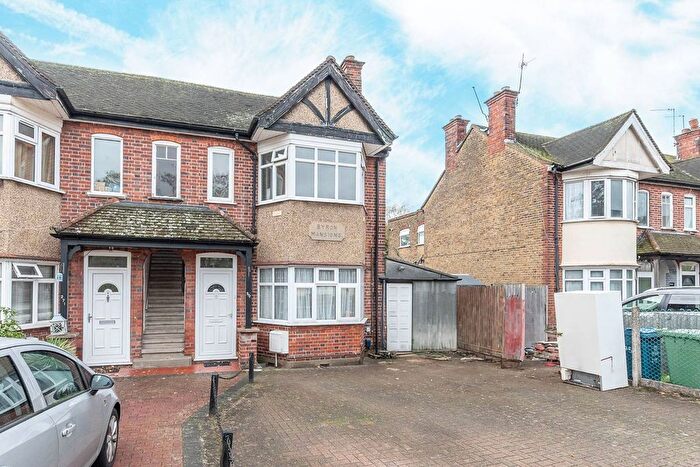 2 Bedroom Maisonette To Rent In Christchurch Avenue, Harrow, HA3