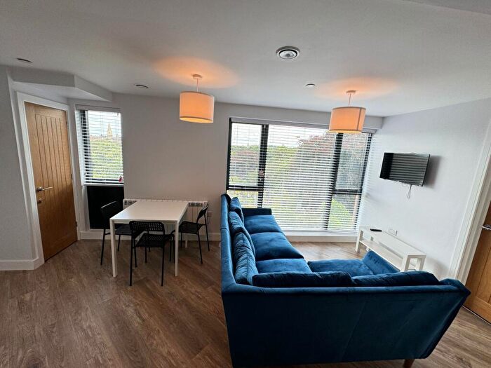 3 Bedroom Apartment To Rent In Flat, Canning Chambers, Canning Circus, Nottingham, NG7