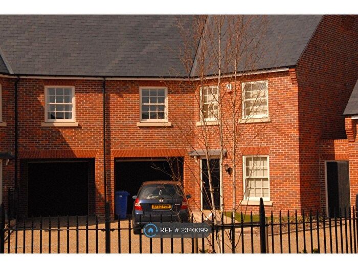 5 Bedroom Semi-Detached House To Rent In St George's Square, Reydon, IP18