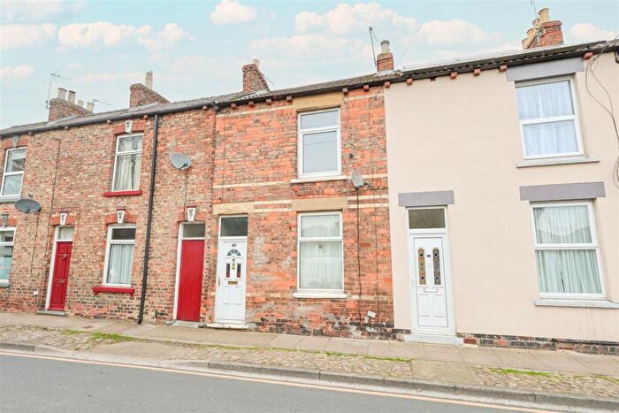 2 Bedroom Terraced House For Sale In Priest Lane, Ripon, HG4