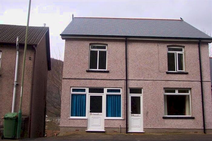 1 Bedroom Flat To Rent In High Street, Abercarn, Newport, NP11