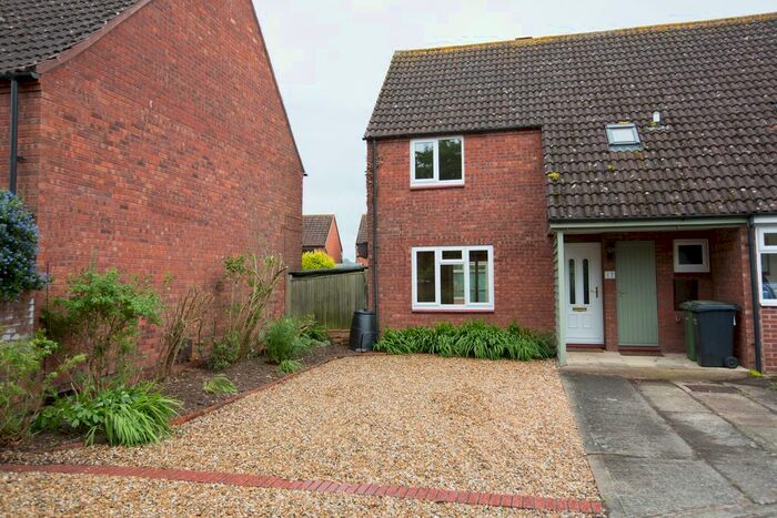 3 Bedroom Semi-Detached House To Rent In Kirkland Close, Hereford, HR1