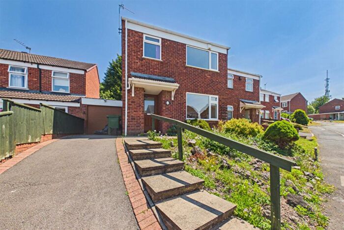 3 Bedroom Semi-Detached House For Sale In Aldeford Drive, Brierley Hill, West Midlands, DY5