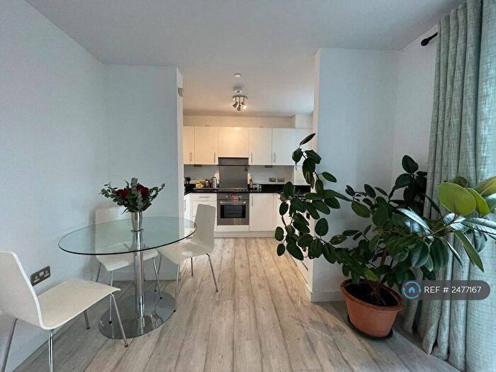 1 Bedroom Flat To Rent In City Road, London, EC1V