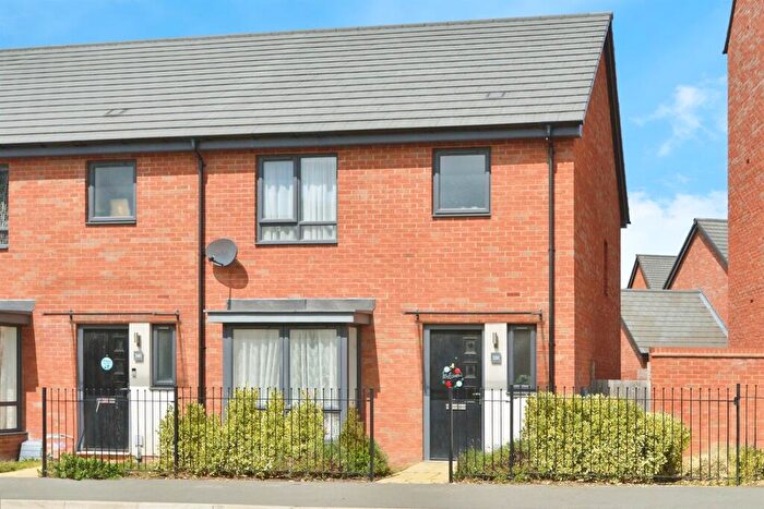 3 Bedroom End Of Terrace House For Sale In Burney Drive, Glebe Farm, Milton Keynes, MK17