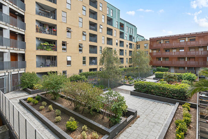 1 Bedroom Apartment For Sale In Enid Street, London, SE16