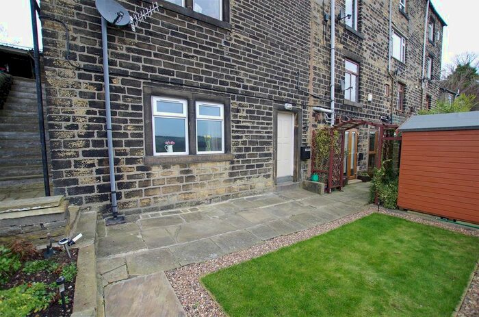 Studio To Rent In Rochdale Road, Greetland, Halifax, HX4