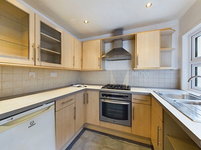 2 Bedroom Terraced House To Rent In Grafton Road, London, London, KT3