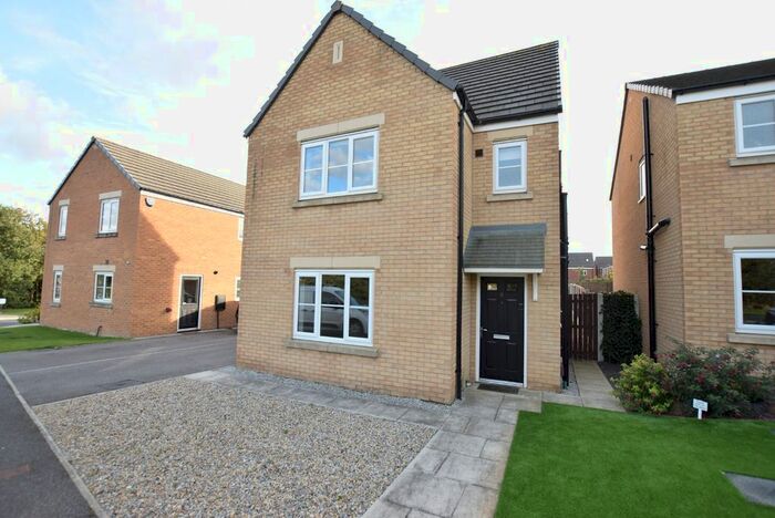 4 Bedroom Detached House To Rent In Oak Drive, Whinmoor, Leeds LS14