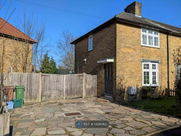 2 Bedroom End Of Terrace House To Rent In Hunston Road, Morden, SM4