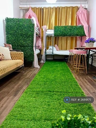 2 Bedroom Flat To Rent In Oriental Place, Brighton, BN1