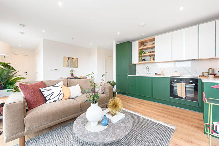 1 Bedroom Flat To Rent In The Watermint, Hendon, London, NW9