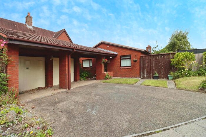 3 Bedroom Detached Bungalow For Sale In Glendale Grove, Spital, CH63