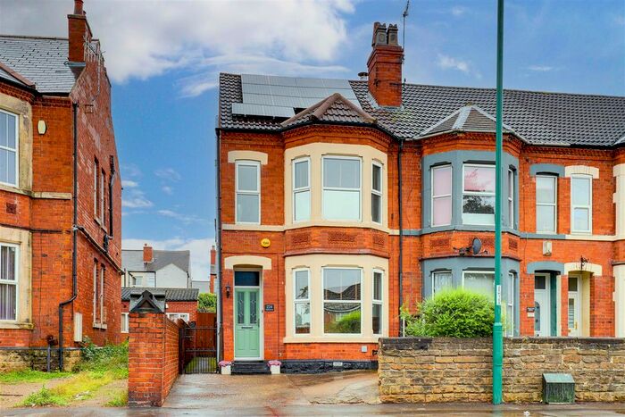 3 Bedroom End Of Terrace House For Sale In Highbury Road, Bulwell, Nottinghamshire, NG6
