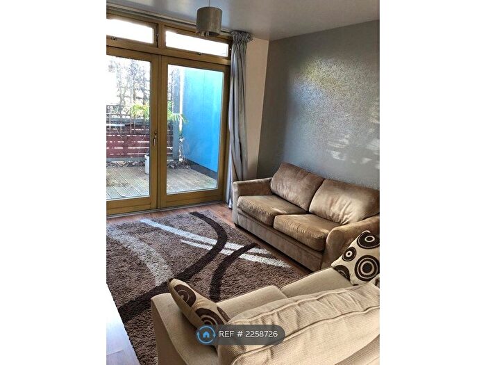 1 Bedroom Flat To Rent In Schoolbank Road, London, SE10